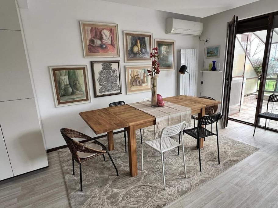Kazanlak Large Guest House Apartment Near The Center With Full Kitchen & Dining Room, King Beds, Garden Patio, Free Parking & Self Check-In Kazanlŭk Exterior foto
